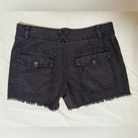 Free People High Waist Chocolate Khaki Cargo Shorts sz 2 - Picture 3 of 3